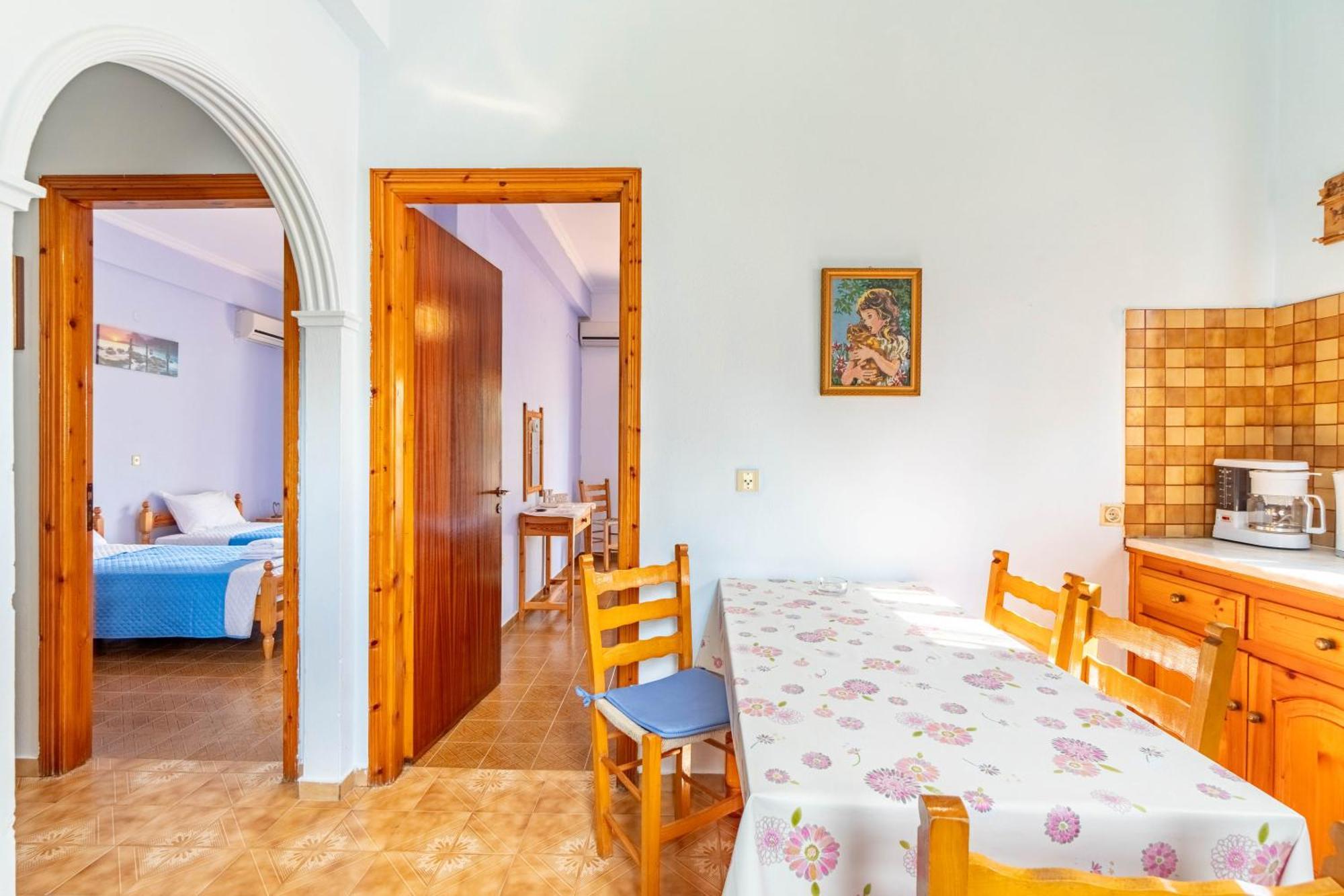 Dolce Far Niente Apartment Kato Korakiana